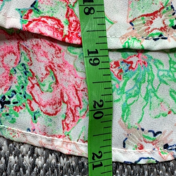 ASTR Lightweight Floral High Low Halter Top Blouse w/ Lace Design - Small - Picture 6 of 9